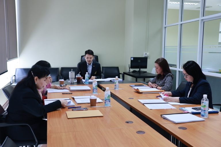 การประชุมคณะกรรมการกลั่นกรองผลการปฏิบัติราชการ ประจำปีงบประมาณ พ.ศ. ๒๕๖๘