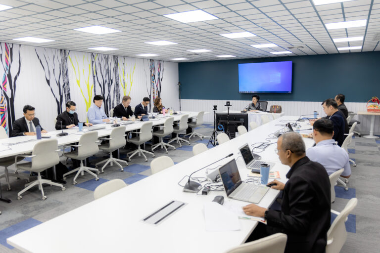 ม.สวนดุสิต ประชุมรองคณบดีที่กำกับการดูแลนักศึกษา ครั้งที่ ๕/๒๕๖๘ ณ One World Library (OWL) และผ่านระบบออนไลน์