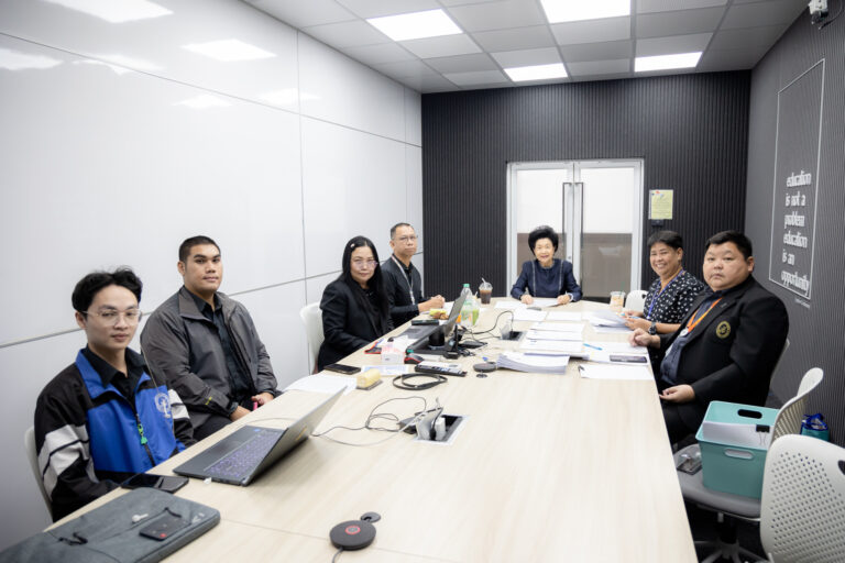 ม.สวนดุสิต จัดสัมภาษณ์ทุนการศึกษาช่วยเหลือนักศึกษากรณีครอบครัวประสบอุทกภัย