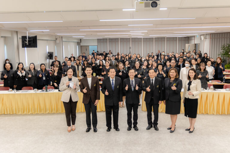 กองพัฒนานักศึกษา เข้าร่วมอบรมเชิงปฏิบัติการ “เรียนรู้” กับ “คนคุ้นเคย”