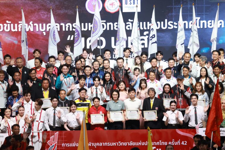 มหาวิทยาลัยสวนดุสิตร่วมพิธีเปิด “มศว เกมส์ : Health & Happiness” ครั้งที่ ๔๒