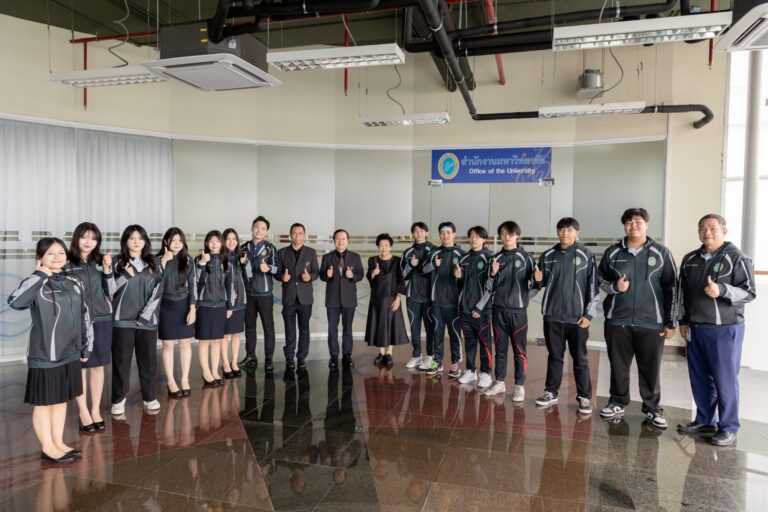 มอบโอวาทนักกีฬาอีสปอร์ตสู่รอบชิงชนะเลิศระดับประเทศ